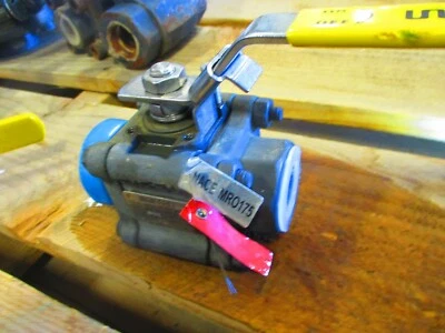 Ball Valve WARREN FIG: 356 1" 2000 WOG Socket x Thread Full Port Lever Operated - Изображение 1 из 4