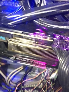 Moederbord Asus Rampage VI Apex Werkt Prima Alleen Wilt Het Moederbord Maar - Afbeelding 1 van 8