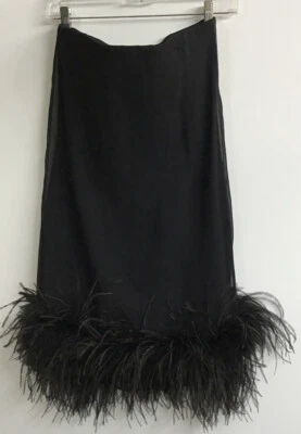 Vestido Saint Laurent negro crepé sin tirantes dobladillo de avestruz ribete nuevo con etiquetas talla 34/2 Foto 1 de 4