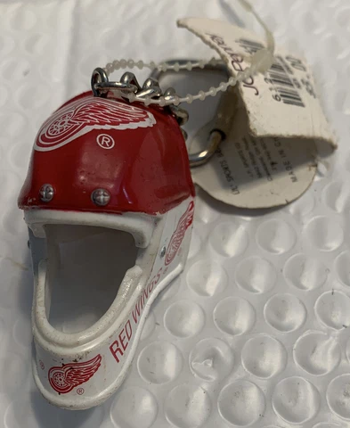 Detroit Red Wings Helmet Keychain Cover
