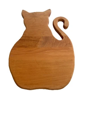 VTG Cat Cutting Board / Wooden Butcher Block / Will fit a Loaf of Bread - 17.5" - Image 1 of 4