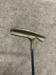 Titleist Acushnet Bullseye Kids Putter 24 Inches RH LH - Picture 1 of 5