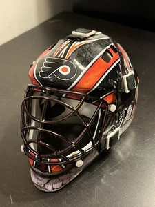 Franklin Sports - Philadelphia Flyers Mini Hockey Goalkeeper Helmet - Picture 1 of 6