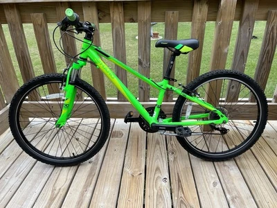 HARO Flightline 24” FL3G FL24 18 velocidades 6000 aluminio Foto 1 de 4