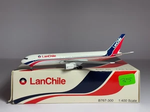 Aeroclassics 1:400 Lan Chile Boeing 767-300 CC-CDM BB4200445 - Picture 1 of 2