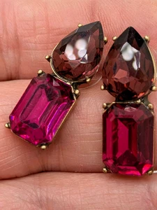 Pink Magenta Rhinestones Stud Pierced Earrings 1 Inch - Picture 1 of 3