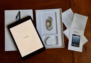 Apple iPad Mini 1st Gen 16GB WiFi 7.9in Black - Boxed VG - Picture 1 of 13