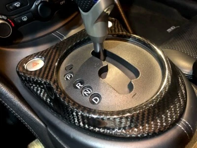 Cubierta de palanca de cambios automática de fibra de carbono AT para Nissan 370Z Z34 EVO-R Foto 1 de 4