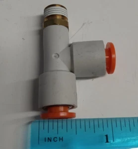 SMC KQ2Y07-01S 1/4"x1/4"x1/8"NPT push-to-connect male run tee **10-pack** - Picture 1 of 5