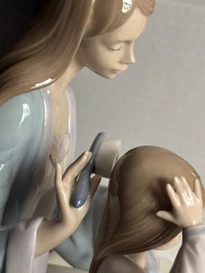 Lladro Figurine “Beautiful Tresses” #5757 Mother & Child Retired 1993 READ - Picture 1 of 11