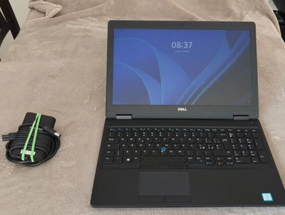 Dell Latitude 5590 15,6" Intel Core I5-8gen, 8 GB RAM - 256 GB SSD - Win 11 PRO - Immagine 1 di 4
