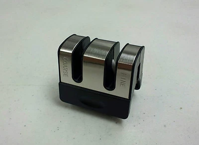 FASTEDGE Replacement Cartridge- 2 stage carbide and ceramic knife sharpener - Image 1 of 2