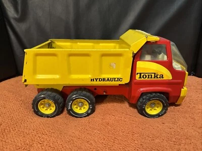 Camión de volteo hidráulico Tonka años 70 de colección  Foto 1 de 4
