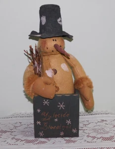 PRIMITIVE STUFFED FELT SNOWMAN CHRISTMAS DECORATION HANDMADE RUSTIC COUNTRY 17" - Picture 1 of 7
