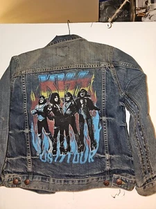 OFFIZIELLE KISS LOVE GUN 1977 TOUR KOFFERRAUMJACKE KINDER XL #62/150 GENE SIMMONS COLL - Bild 1 von 9
