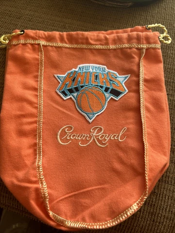 NBA  New York Knicks Tribute Bag CROWN ROYAL BAG 750 Ml Cover