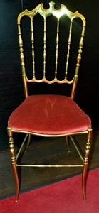 Mueble, silla Chiavari", Italia, 1960, estructura de latón, funda de terciopelo rojo - Imagen 1 de 5