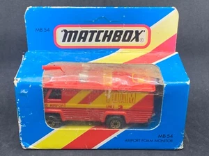 Matchbox MB 54 Airport Foam Monitor (Macau) - Picture 1 of 6