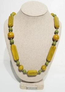 Vintage Bakelite Creamed Spinach Marbled Green / Yellow Statement 33" Necklace - Picture 1 of 13