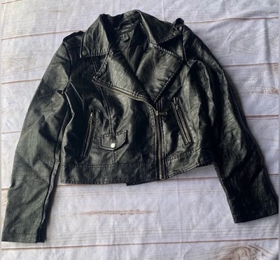 Jaqueta de motociclista Forever 21 preta tamanho pequeno - Imagem 1 de 3