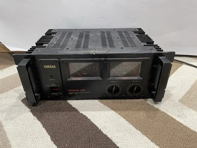 Yamaha P 2200 Power Amplifier 230 Watts Per Channel  - Image 1 of 4