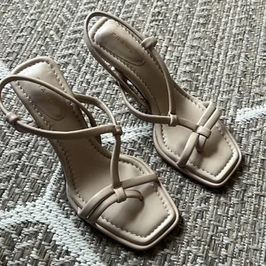 FRAME Addison leather slingback heels sz 5.5 - Picture 1 of 6