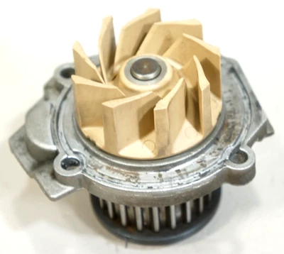 2012-2017 fiat 500 500L 1.4L engine motor coolant water pump 55221397 oem - Image 1 of 4