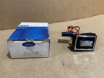 Interruptor de panel de techo corredizo Ford D6LY-15B691-A - 75-76 Lincoln Continental Mark IV Foto 1 de 4