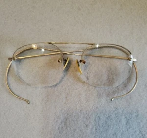 VINTAGE GOLD FILLED EYEGLASSES - 1/10 12K GF Bridge-less Aviator Like Frames - Picture 1 of 7