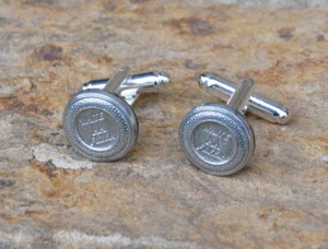 Clay Pigeon White Flyer Cufflinks Pewter Trap Shooting Sporting Clays - Picture 1 of 3