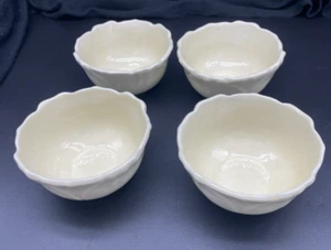 Williams Sonoma Tulip Dessert Ice Cream Bowls Custard Cream Color Set 4 - Picture 1 of 7