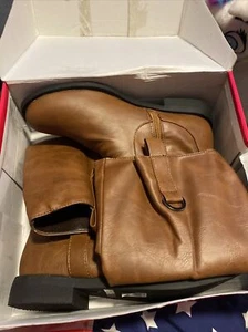 Woman Leather Calf High Boots New In Box. - Picture 1 of 4