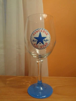 Copa de vino Converse All Star de béisbol/softbol Chuck Taylor ~ The Mad Painter Foto 1 de 4