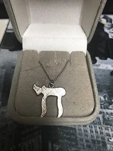 Beautiful! Sterling Silver Chai Charm with Chain Necklace Pendant - Picture 1 of 2