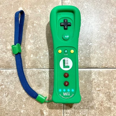 Official Wii U Remote LUIGI Nintendo Motion Plus Wii U OEM Controller TESTED - Image 1 of 4