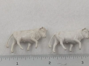 Original Matchbox Lesney Replacement Bulls for #37c Dodge Cattle Truck pair - Picture 1 of 2