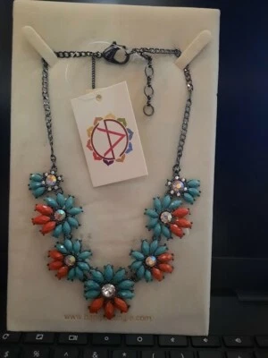 Collar Amrita Singh turquesa/coral nuevo en caja Foto 1 de 2