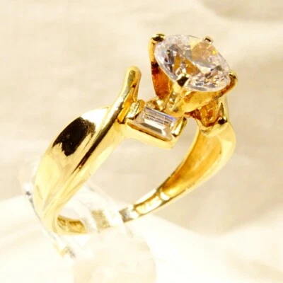 Beautiful 14K Gold 1.25 CTW Round & Baguette Cut CZ Sz 5 Flower Engagement Ring  - Image 1 of 4