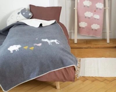 David Fussenegger Kinderdecke Maja 'Bauernhof' 100 x 150 cm Grau - 1662/90