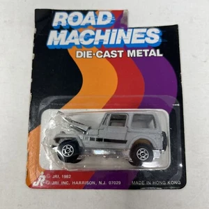 Jeep Wrangler 1982 Road Machines Die Cast Metal Plateado de colección - Imagen 1 de 3