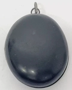 D0494- Trauerschmuck Medaillon / Anhänger - Jett / Gagat- Viktorianisch Schmuck - Bild 1 von 8