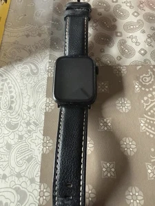 Apple Watch Serie 8 45mm Aluminium Mitternacht - Bild 1 von 9