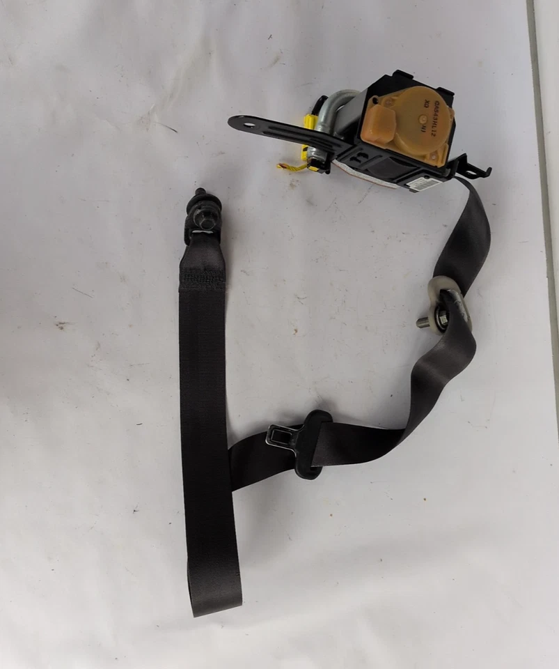 Retrator de cinto de segurança dianteiro direito para passageiros Honda FIT 2013 fabricante de equipamento original - Imagem 1 de 4