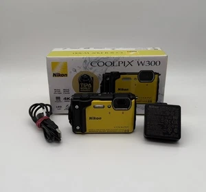 Nikon COOLPIX W300 OR Gelb wasserdichte Digitalkamera WLAN - Getestet - Bild 1 von 18