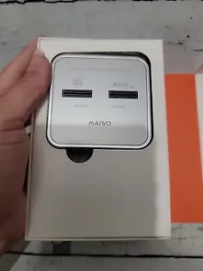 Dual M.2 SSD SATA e NVMe 10 Gbps lettore di schede SD Express adattatore unità a stato solido - Foto 1 di 4