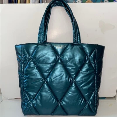 Bolso de Mano Victoria's Secret Metálico Acolchado Azul/Verde con Acabado Brillante Foto 1 de 4