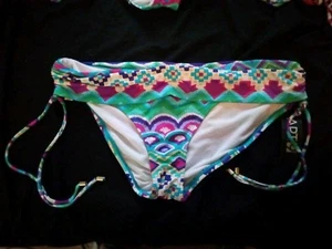 Apartment 9 Essentials Bikini Bottoms Size Large New With Tags - Picture 1 of 5