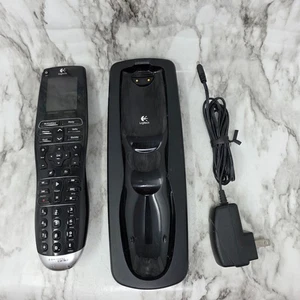 Mando a distancia y cargador Logitech Harmony One R-IY17 L-LW20 no funciona piezas ni reparación - Imagen 1 de 9