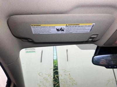 Quebra-sol esquerdo usado serve: 2016 Buick Verano iluminado esquerdo grau A - Imagem 1 de 4