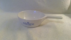 Vintage Corning Ware P-81-B, 1 Pint, Cornflower Sauce Pan, EUC, No Box - Picture 1 of 7